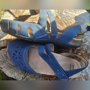 Earth Origins strap sandal